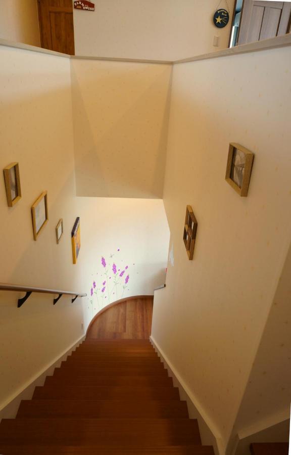 Shooting Star The Bed & Breakfast Furano Bagian luar foto