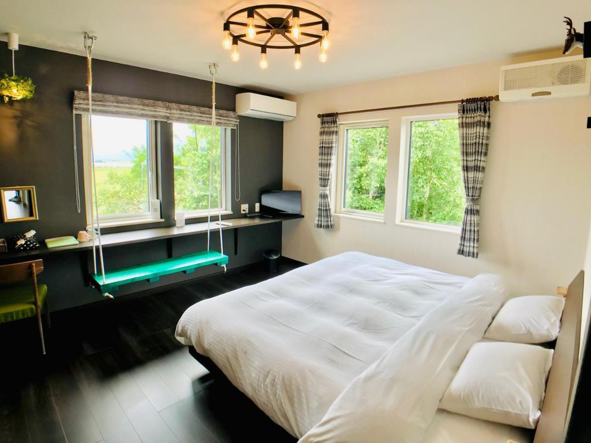 Shooting Star The Bed & Breakfast Furano Bagian luar foto