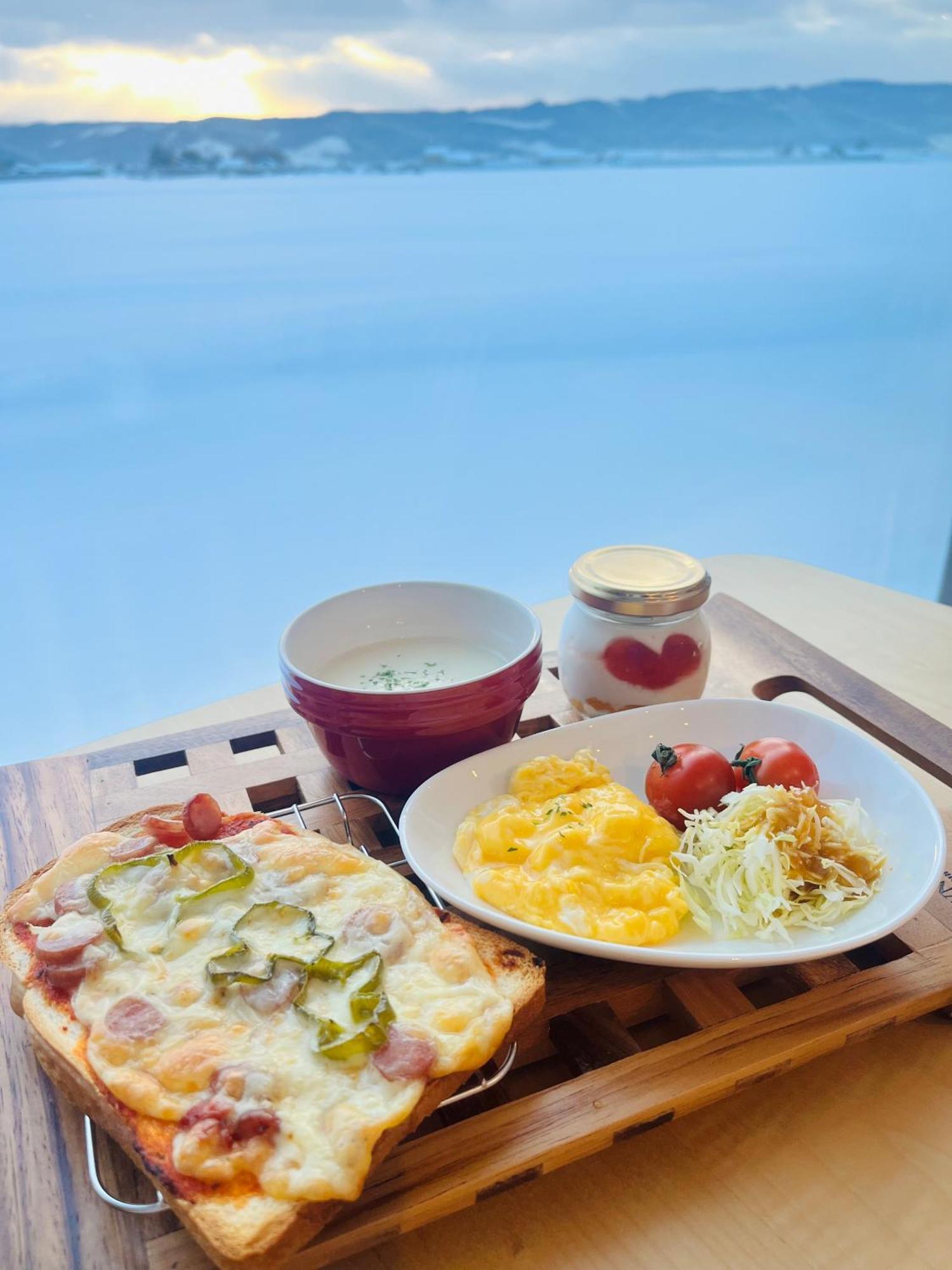 Shooting Star The Bed & Breakfast Furano Bagian luar foto