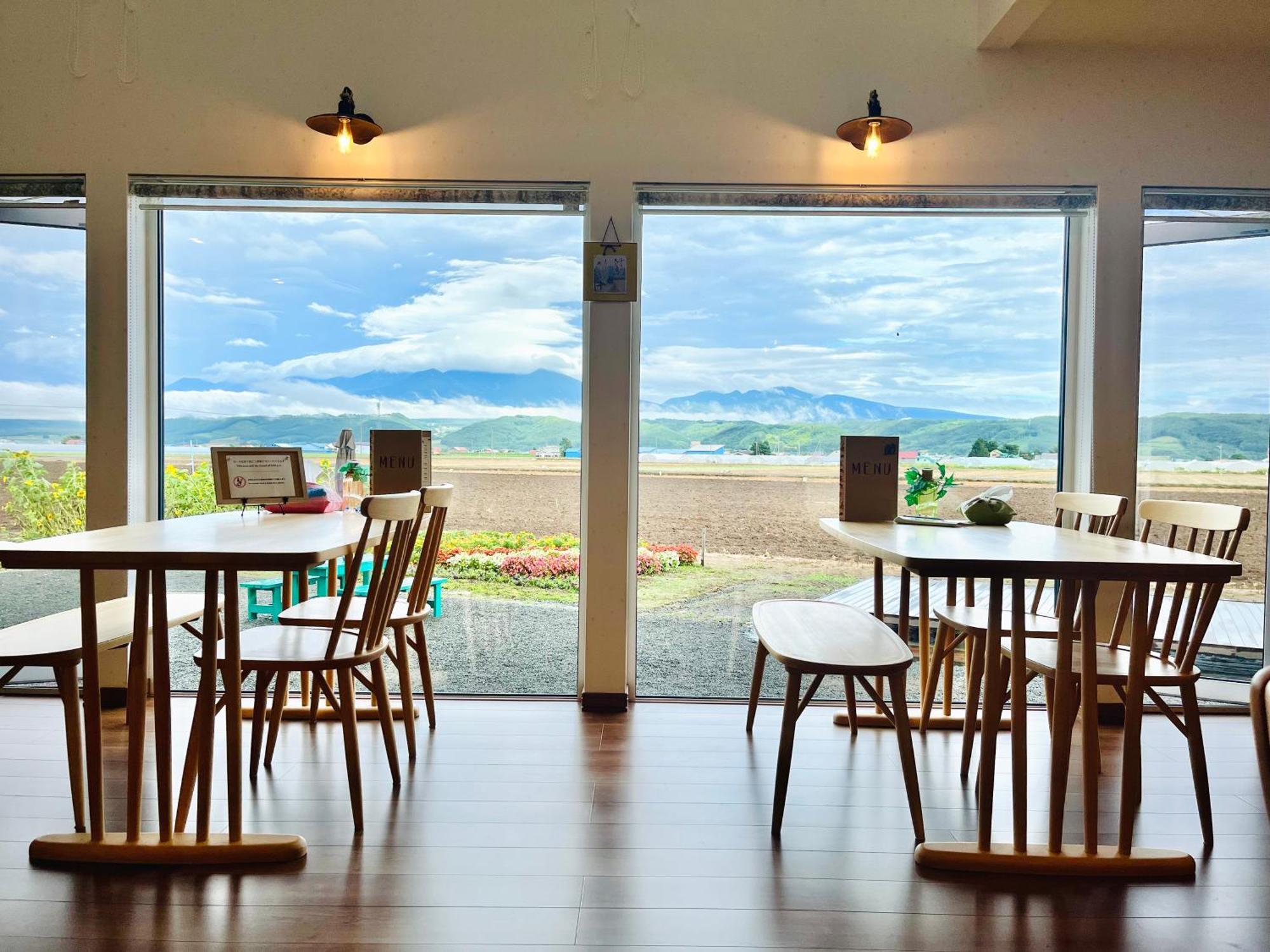 Shooting Star The Bed & Breakfast Furano Bagian luar foto